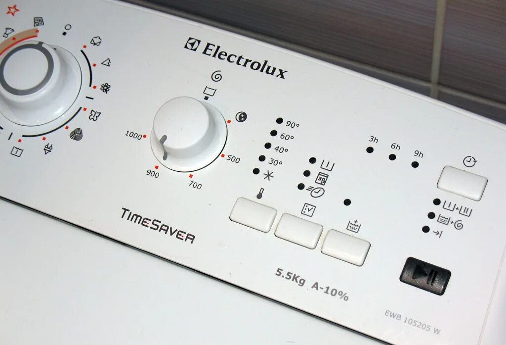 Электролюкс вертикальная загрузка инструкция. Electrolux ewb105205w. панель управления стиральной машины электролюкс. стиральная машинка electrolux timesaver с вертикальной загрузкой. стиральная машина электролюкс ewb 105205w инструкция.