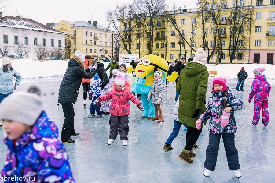 Куда сходить с детьми в новосибирске зимой. Выходные в Питере с детьми. Куда сходить погулять в Костроме зимой. Куда сходить в Костроме с ребенком. Куда сходить в город Кострома с детьми.