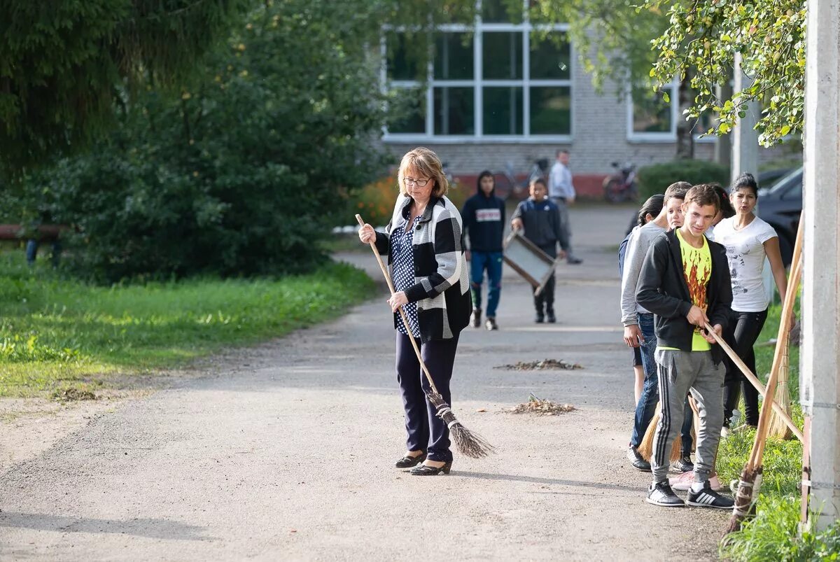 Новоржев Псковская область ДК. Город Новоржев Псковской области. Дом культуры Новоржев Псковская область. Новоржев городок. Говорит новоржев