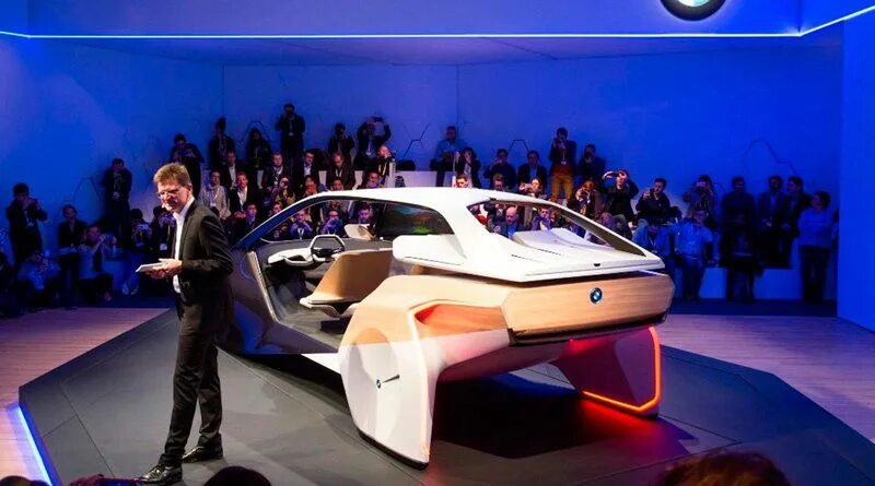Беспилотный автомобиль будущего. Необычные автомобили. Стеклоформующая машина чудо. Car picture. Чудо техника машина.