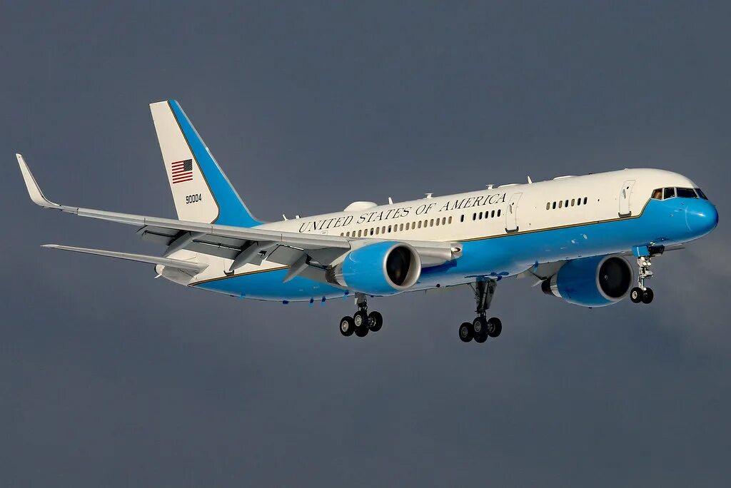 C 757. Boeing vc-32a. boeing 757 vc-32a. с-32 самолет. боинг 757200.