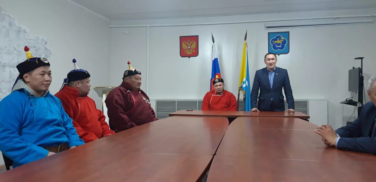 ховалыг шолбан анатольевич. оюн сергей монгеевич. шоюн александр сан-оолович допчу намдары. даваа кандармаа даваадыровна. президент тувы ховалыг.