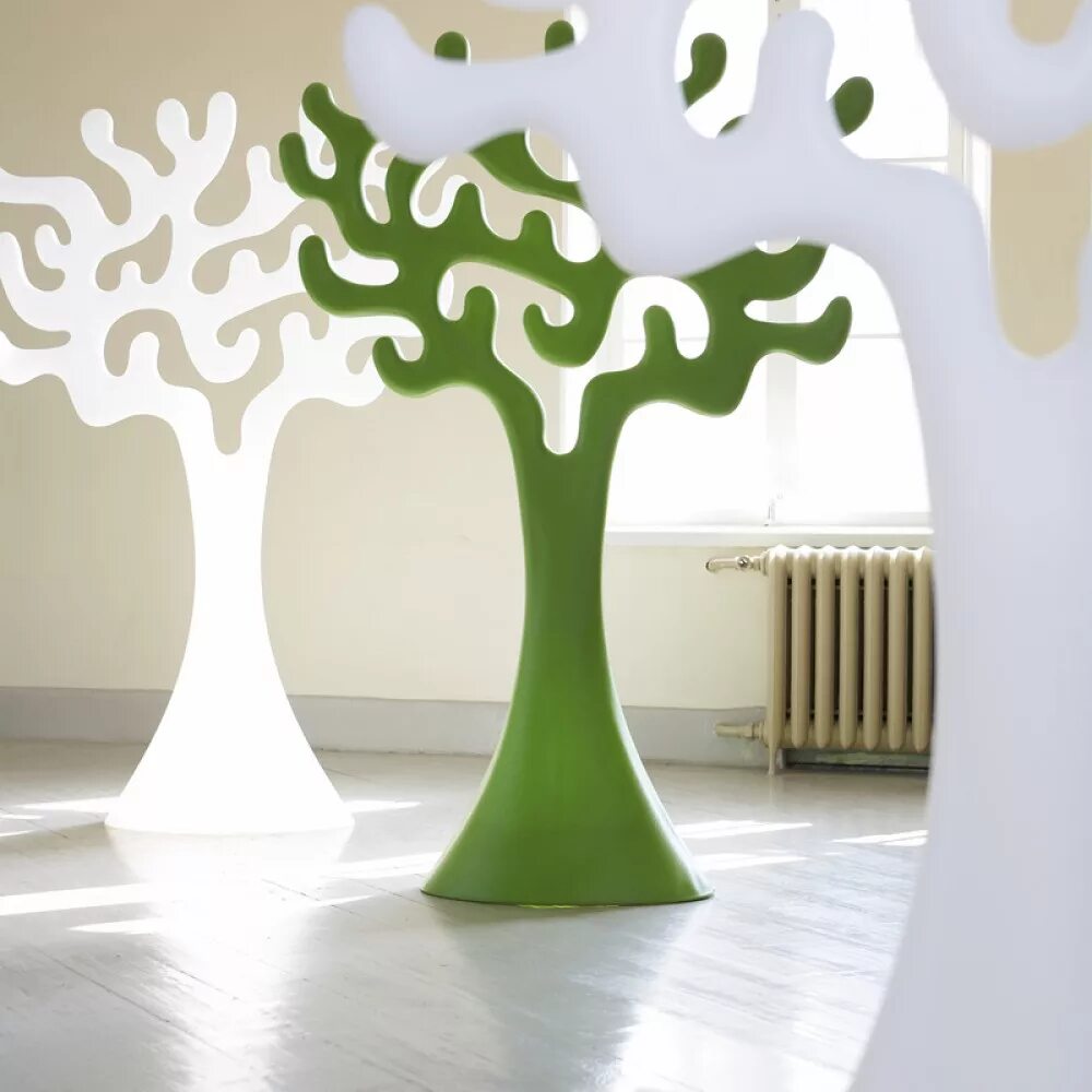 дерево из пластика