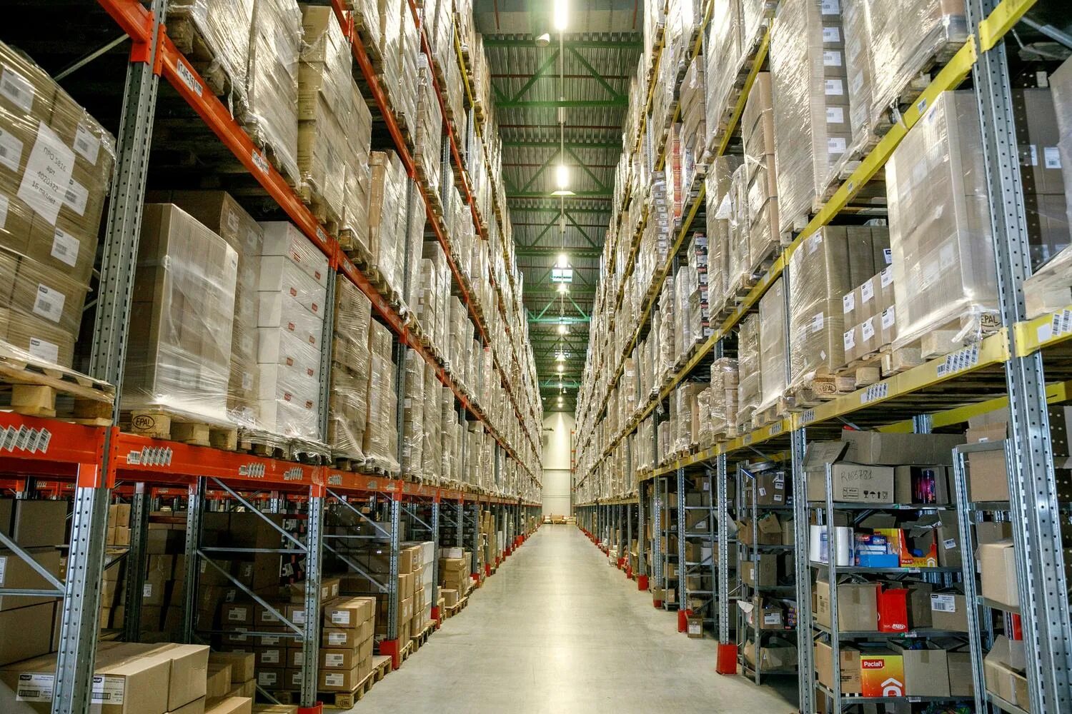 Современный склад. Складской комплекс вайлдберриз. Логистика складов вб. Склад коледино. Склад.
