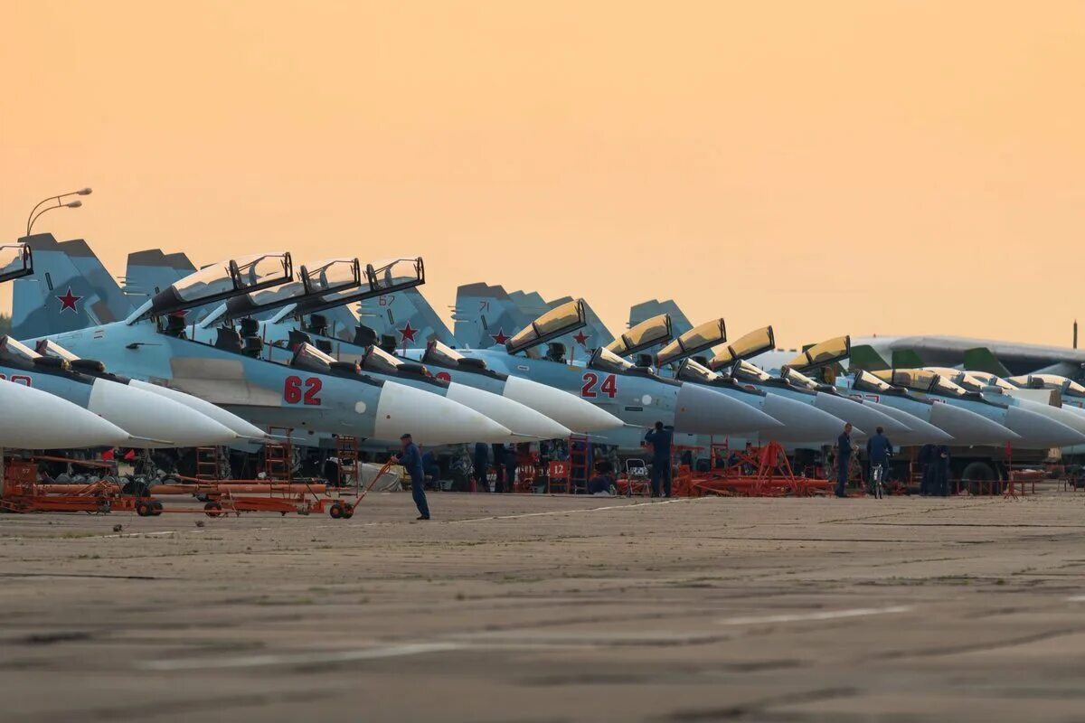 Рязанский военный аэродром Дягилево. Аэродромам "Дягилево" и "Энгельс". Энгельс аэродром дальней авиации. Военный аэродром в Рязани в Дягилево. Бпла в рязанской области