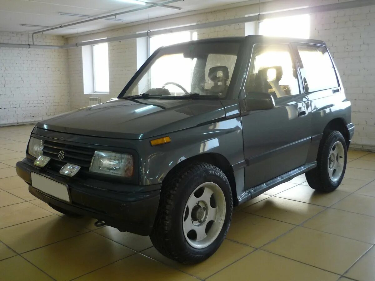 Сузуки эскудо 1990 коротыш. Сузуки эскудо 3 двери. Suzuki Escudo 1990 года. Сузуки эскудо 1993 3 двери.