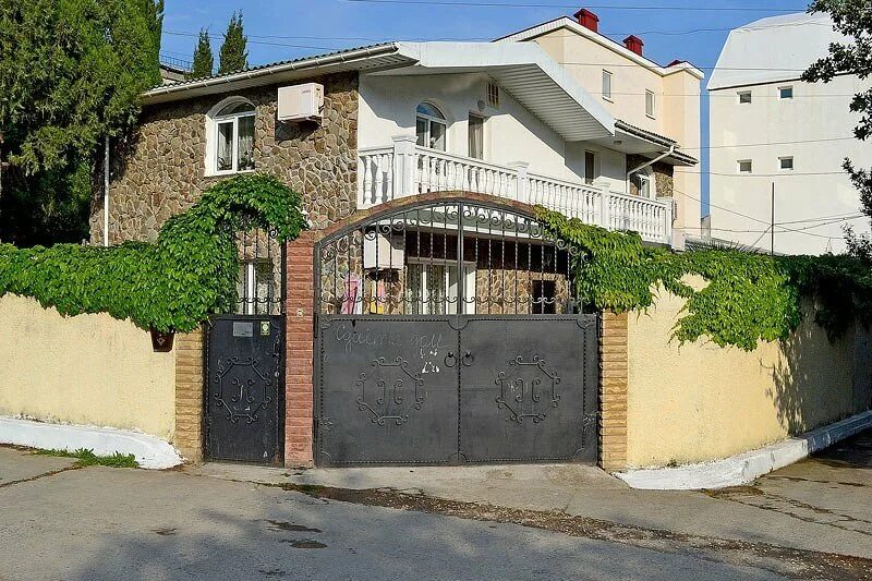 Дом в партените. Крым партенит партенитская 7 дом. партенит ул.победы 6. крым партенит отель улица победы. отель вестерн партенит.
