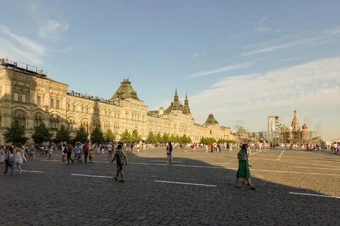 Почему стоит москва