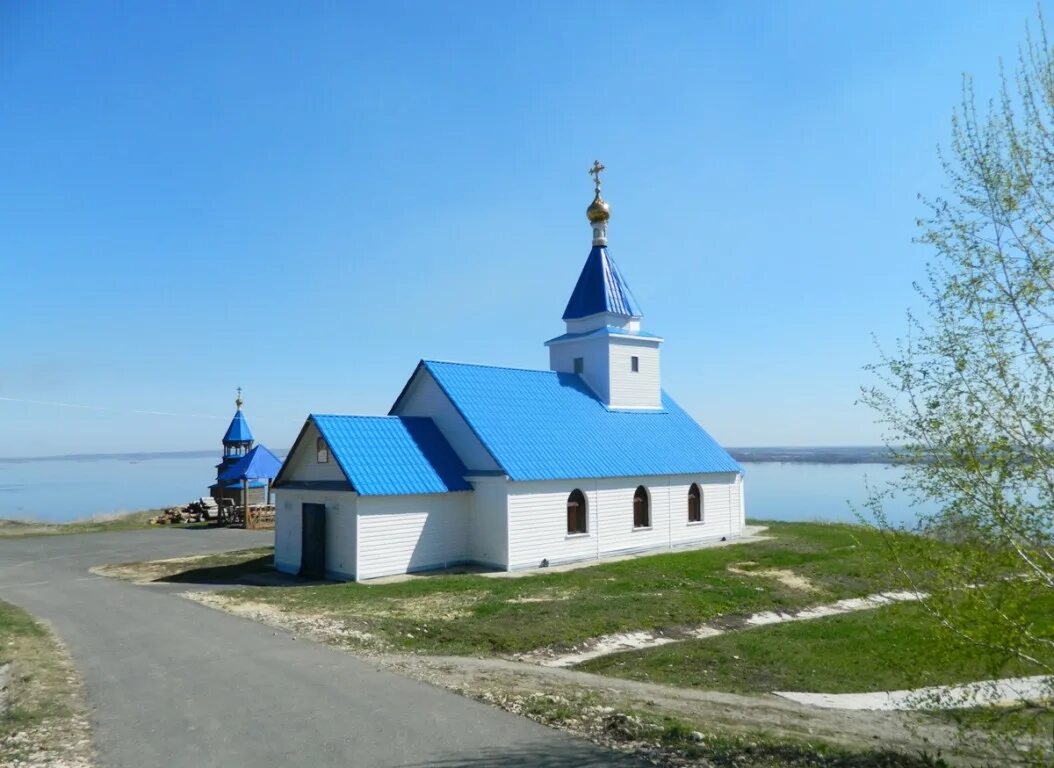 Кашпир самарская область. Сызрань храм Кашпир. Святой источник Феодоровской иконы Божией матери Сызрань. Святой источник Кашпир в Сызрани. Село Кашпир Самарская область.