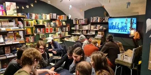 Книжный листва