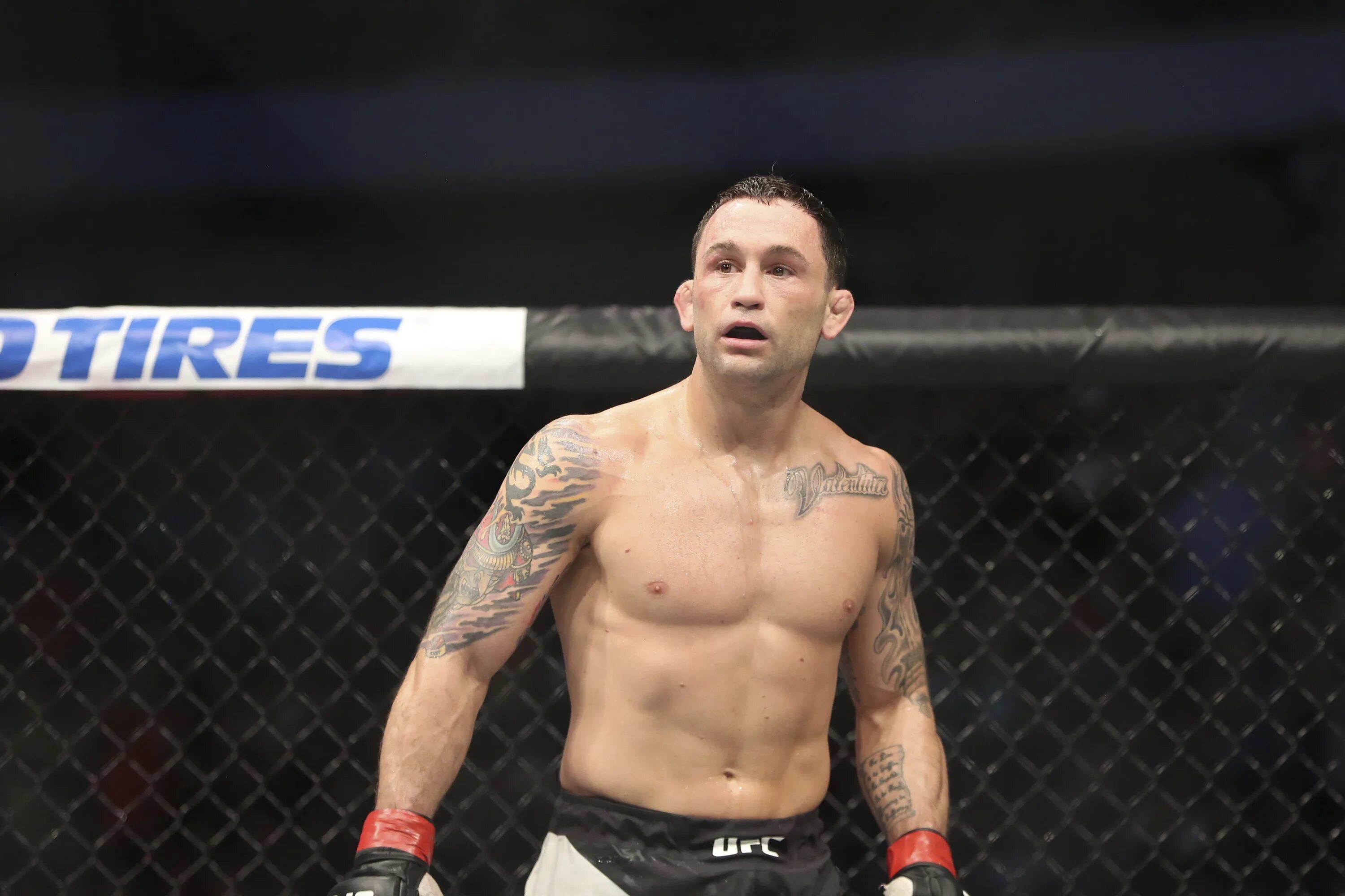 Юфс 8. 20023. Конор макгрегор юфс 3. Дастин порье конор макгрегор. Юфс 8.