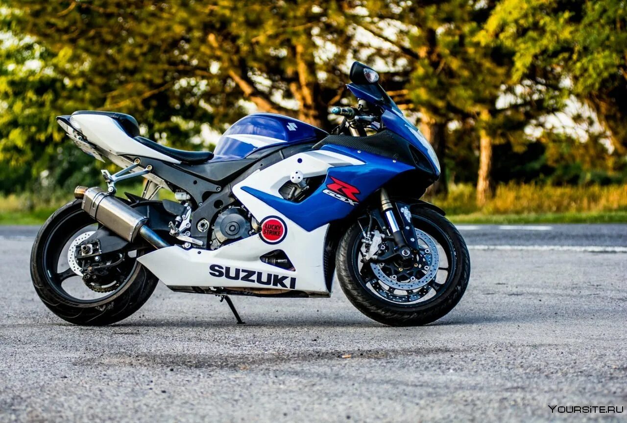 Мотоцикл Suzuki GSX-r600. Suzuki джиксер. Suzuki джиксер 1000. Спортбайк Сузуки джиксер.