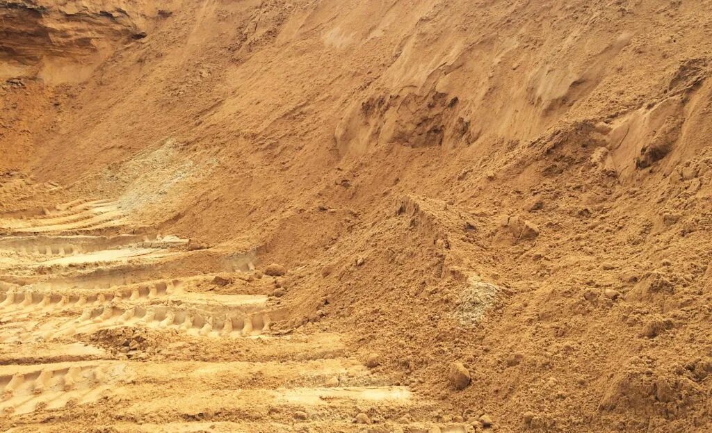 Песок речной намывной. 5. Песок строительный природный. Песок речной. Песок строительный природный.