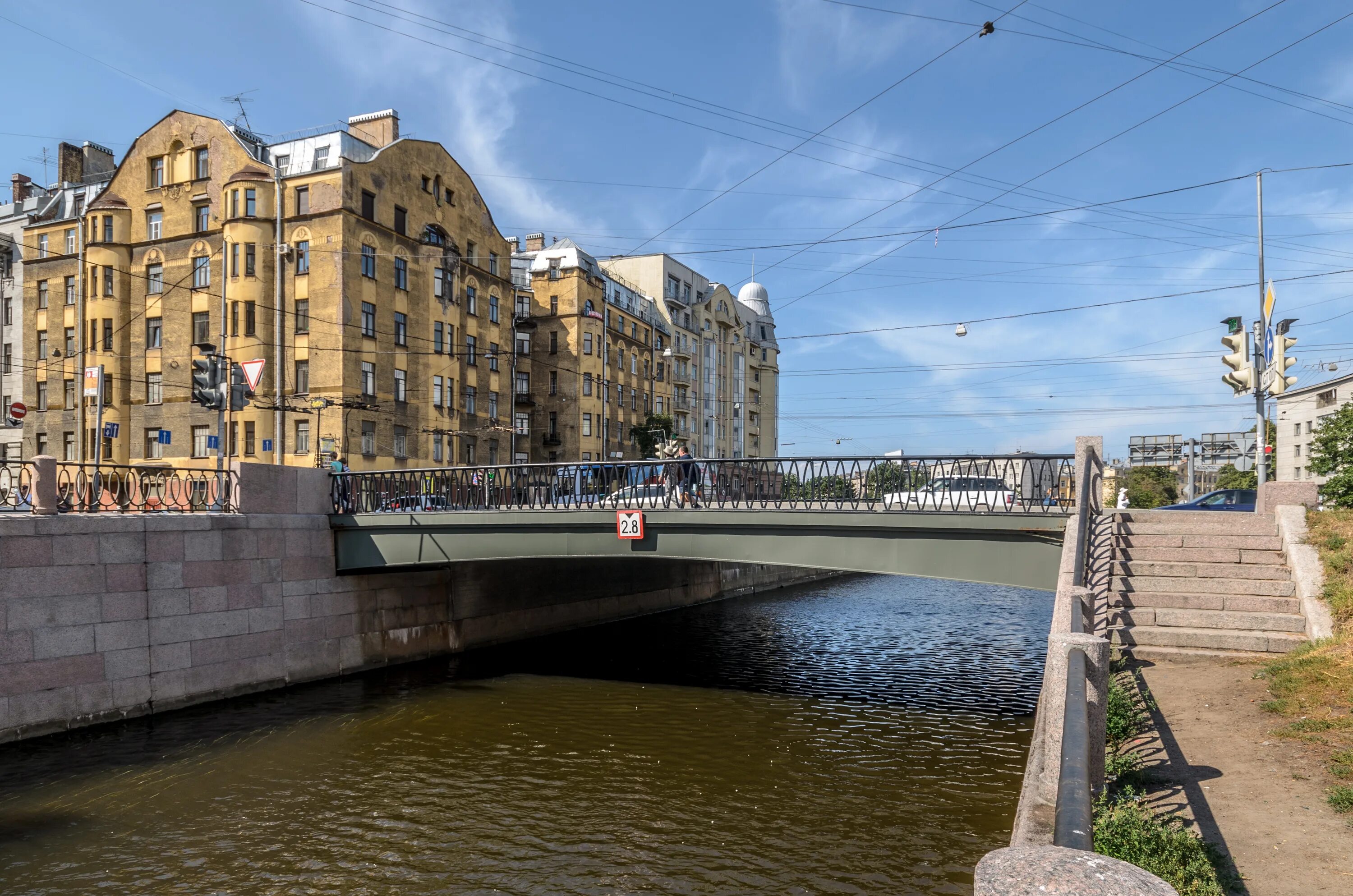 Работа петроградка. Петропавловский мост (Санкт-Петербург). Мост Петропавловский Питер. Мост реки Карповки СПБ. Аптекарский остров в Санкт-Петербурге.