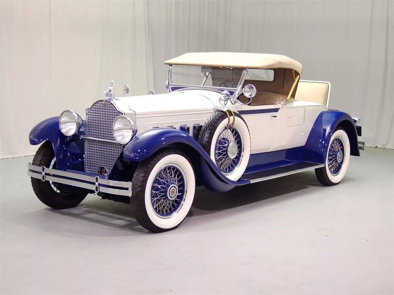 1935 packard twelve dual cowl sport phaeton. Паккард 1917. Паккард автомобиль 1930. Packard motor car. 1934 packard eight coupe roadster.