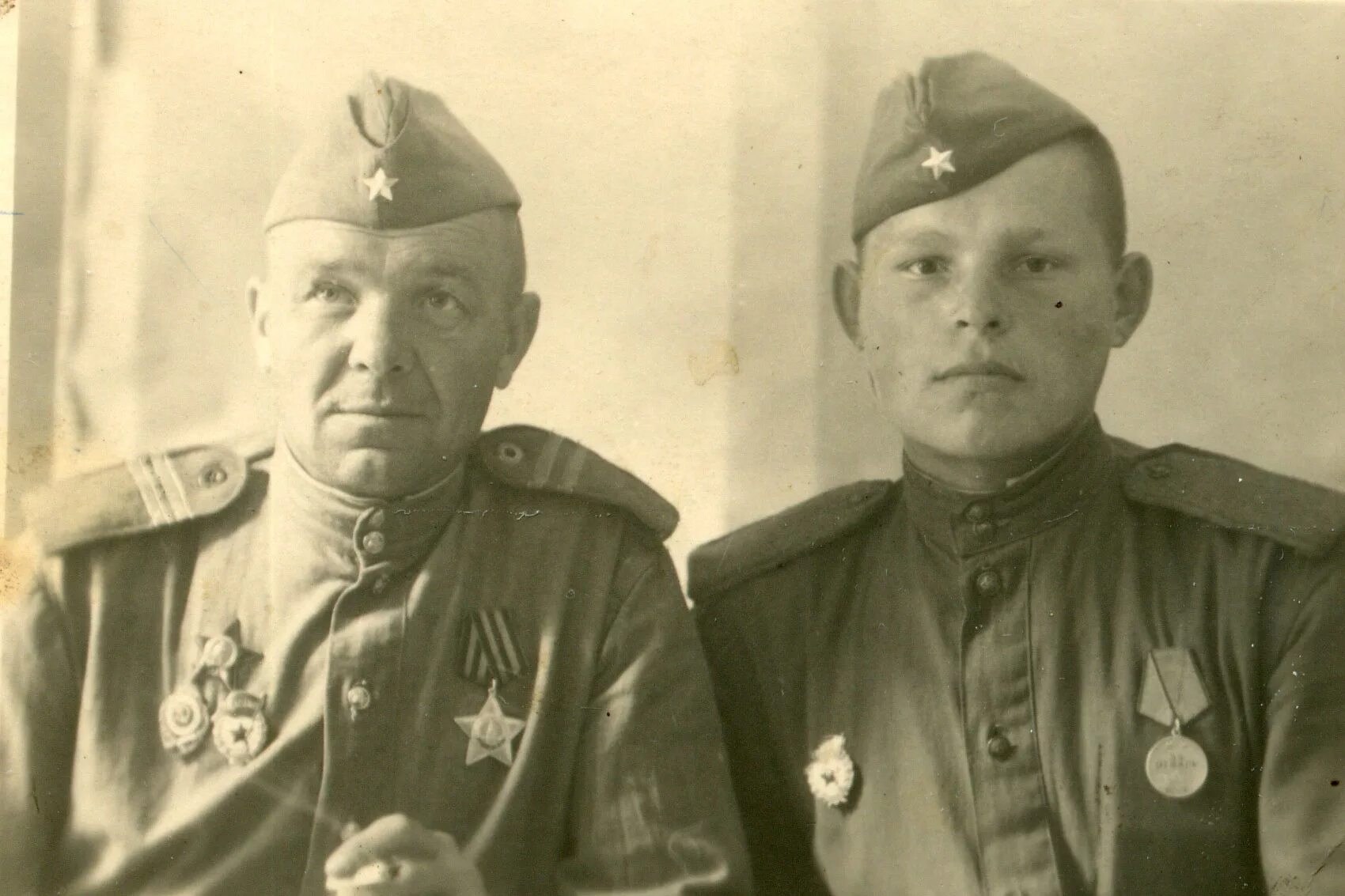 гвардии старшина. гвардейский старшина. гвардии старший сержант гарченко. гвардейский старшина.