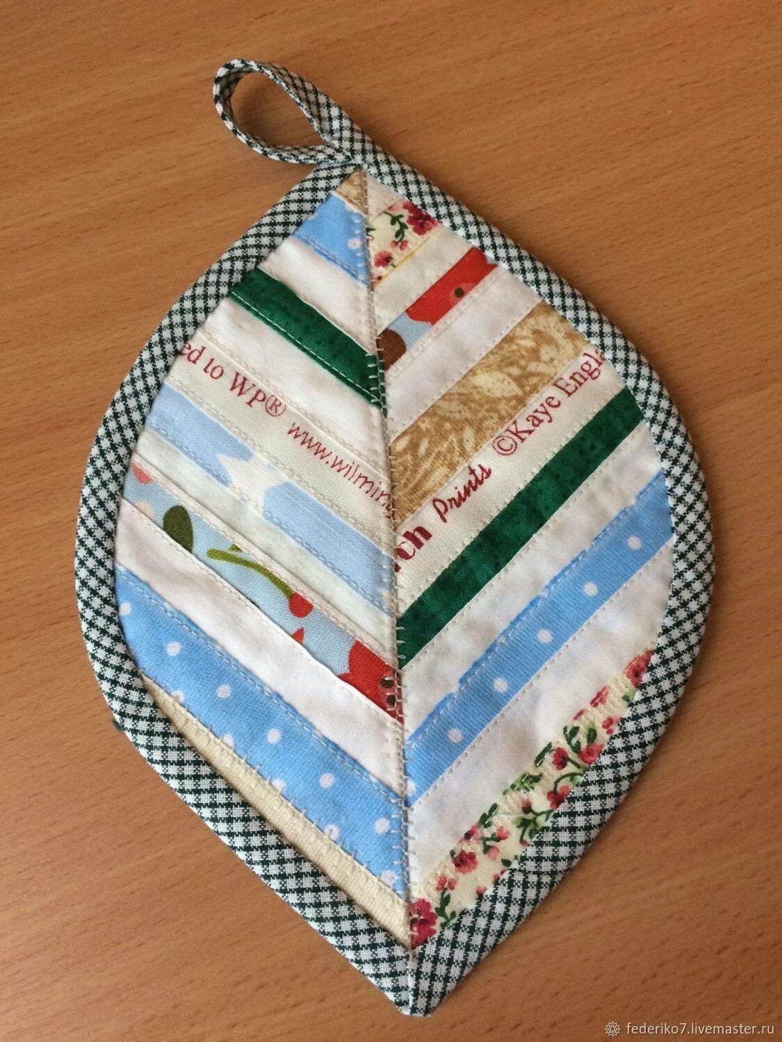 Лоскутные прихватки. Стили прихваток. Стили прихваток. Шитье прихваток для кухни своими руками из лоскутков мастер. Прихватки пэчворк.