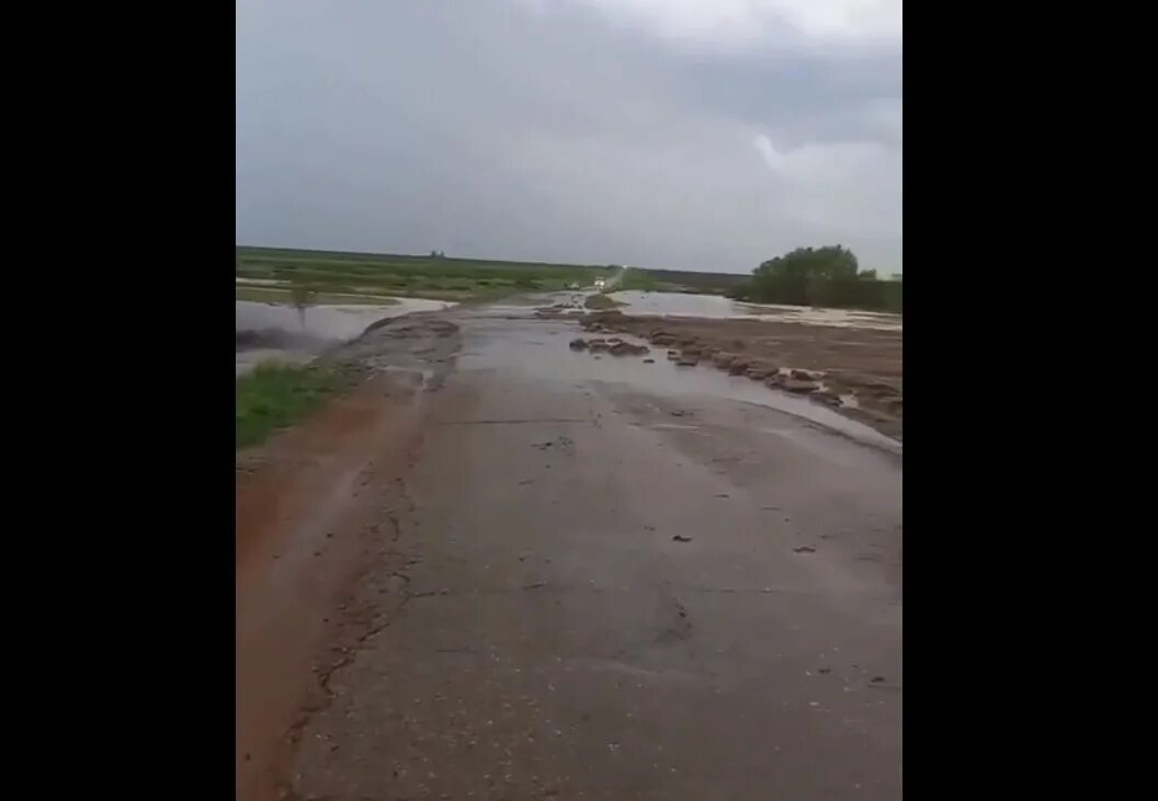 Потоп в Курманаевском районе. Град в Курманаевском районе. Лаврентьевка Курманаевский район. Паводок Оренбургская область Курманаевский район. Погода село костино курманаевского