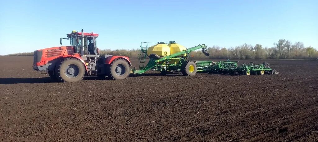 Молоко в зао агрофирма павловская нива. Боронование почвы. Богатые сабы татарстан. Весенние полевые работы информация. Полевые работы в сельском хозяйстве.