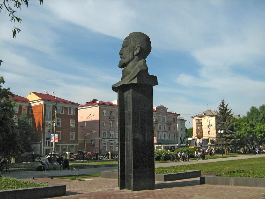 Памятники перми. Г Пермь памятники. Памятники города Перми. Пермь достопримечательности города. Промышленные памятники Перми.