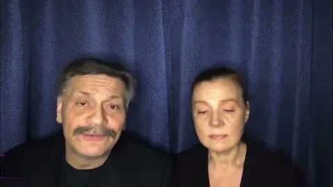Уволили из театра