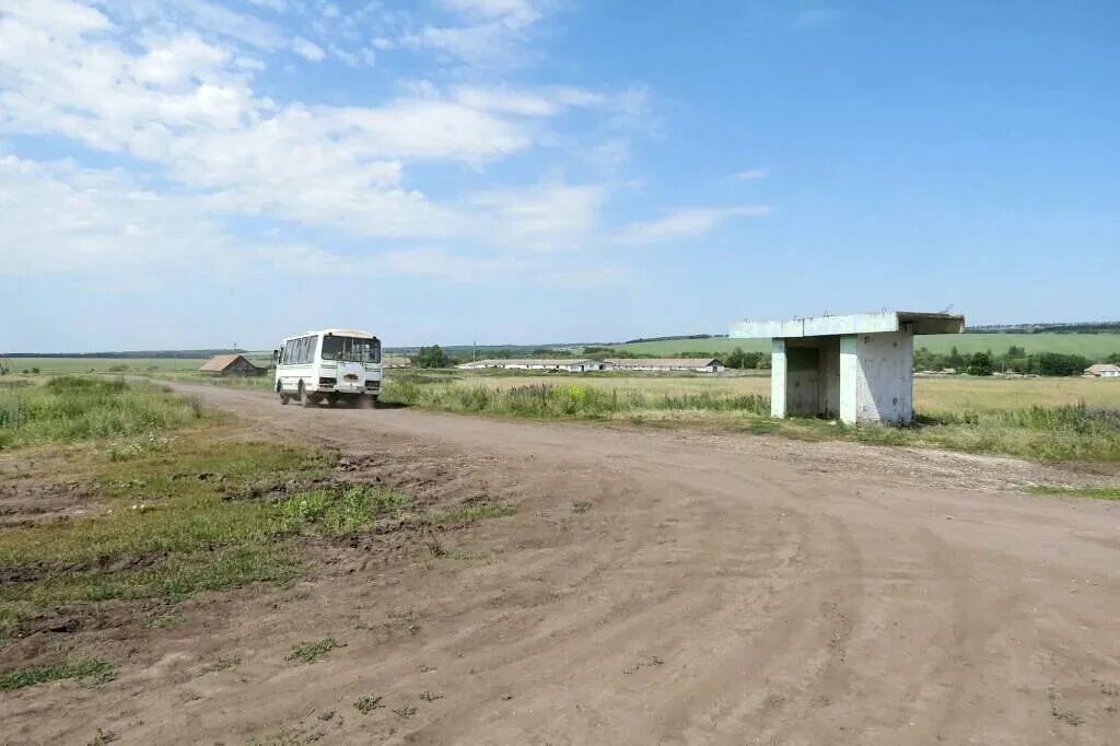 Путь в ивановку. Голосновка Воронежская область. Голосновка Семилукский район. Воронежская обл., Семилукский район, с.Голосновка.. Школа Голосновка Семилукского района Воронежской области.