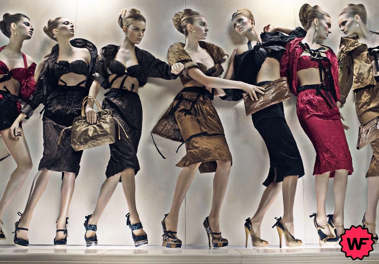 Дольче габбана. Коллекция дольче габбана семья. Модная женская одежда. Новая коллекция женской обуви. Карло мацци.