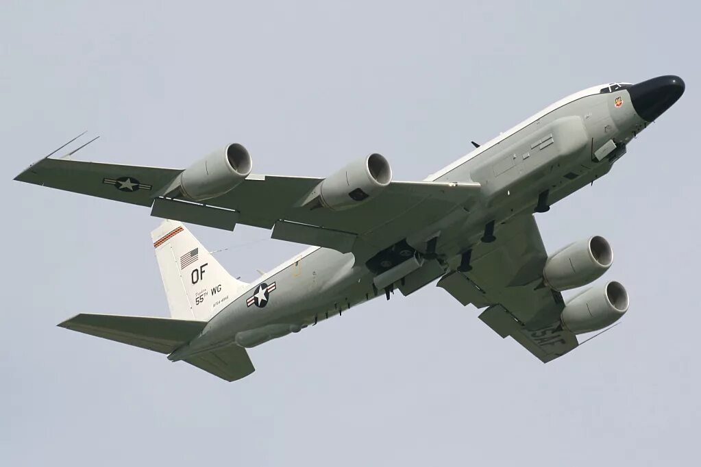 Rc 135v rivet joint. Самолет rc-135u. boeing rc-135v. rc-135 rivet joint.