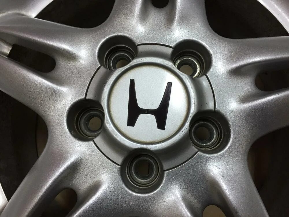 Колеса honda civic r16. Сверловка дисков хонда. Штатные диски хонда рд1. Оригинальные диски хонда аккорд 7. Диски 114.