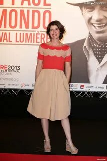 Ирен Жакоб feet.