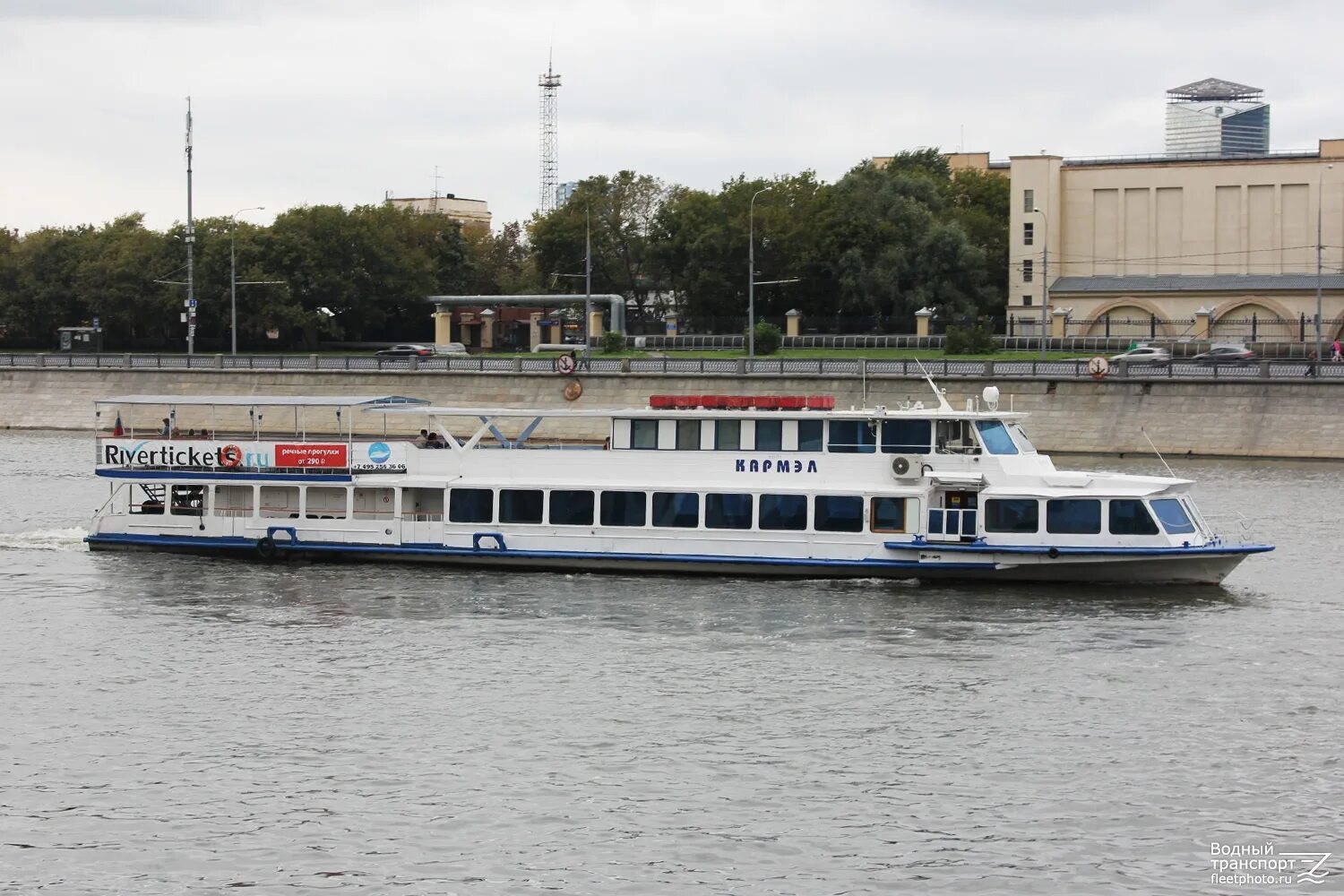 Прогулочный теплоход кострома 1990. Двухпалубный теплоход москва 125. Теплоход прага мосфлот. Теплоход садко москва. Прогулочный теплоход москва.