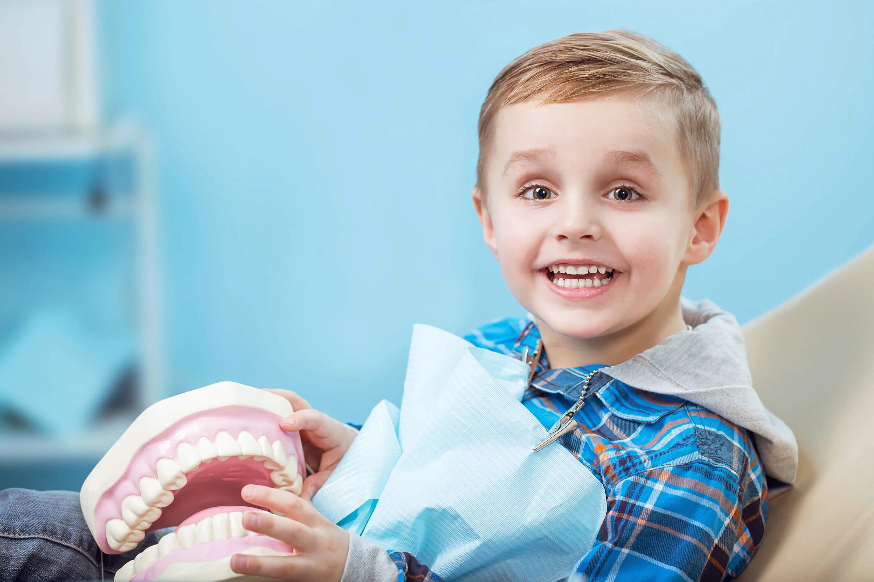 Smiling child. Ребенок улыбается. Здоровые зубы у детей.