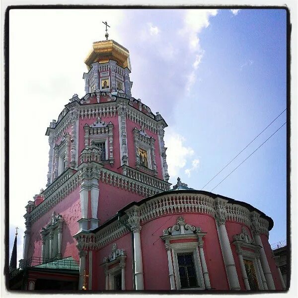 Храм богоявления господня в китай городе. Храм богоявления господня в китай городе. Храм богоявления площадь революции. Богоявленский переулок храм богоявления господня. Храм богоявления господня москва.