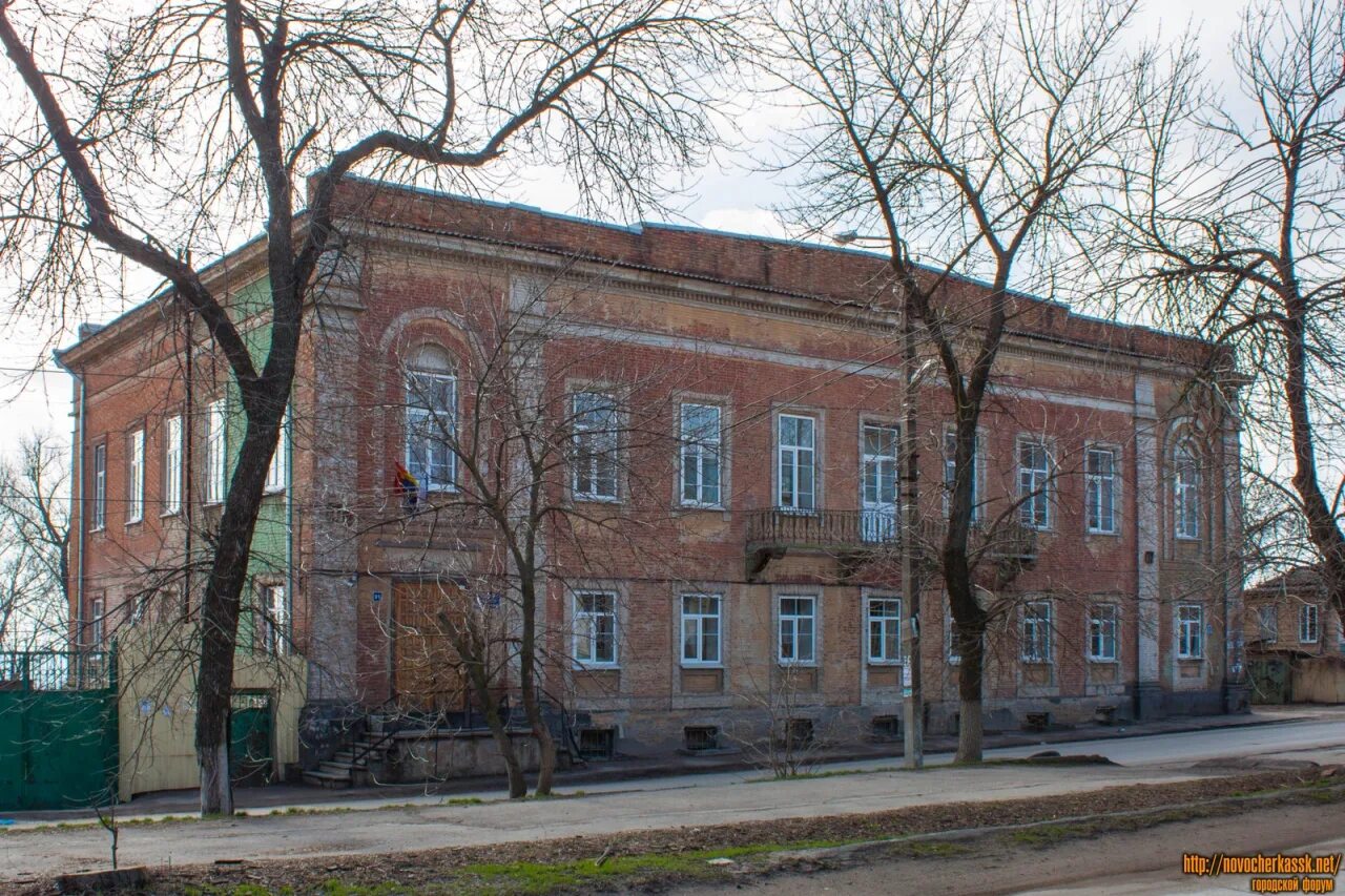 Поликлиника 1 новочеркасск александровская. Новочеркасск улица александровская. Новочеркасск ул александровская 169. Диспансер александровская новочеркасск. Новочеркасск ул александровская 169.