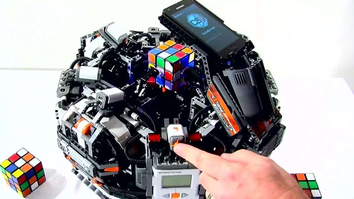 Робот рубик. Lego робот кубик рубика. lego сборщик кубика рубика. lego ev3 кубик рубика *.gif. lego mindstorms ev3 кубик рубика gif.