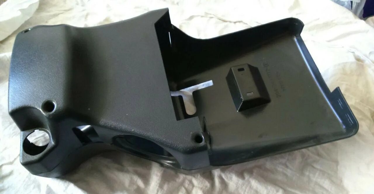 Кожух руля калина. Кожух руля ваз 2110. Купить верхний и нижний кожух руля мерседес вито 601 942 1998г. Кожух руля 2170 на 2114. ) для 1118 (челябинск).