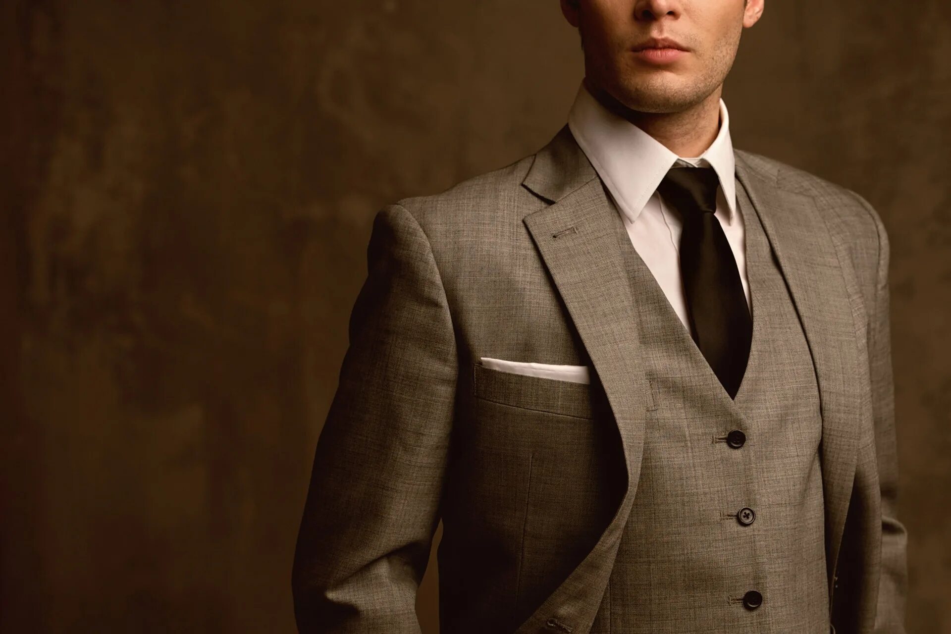 Man in suit. Мужчина в деловом костюме. Мужчина в деловом костюме. Ds damat костюм тройка. Suit.