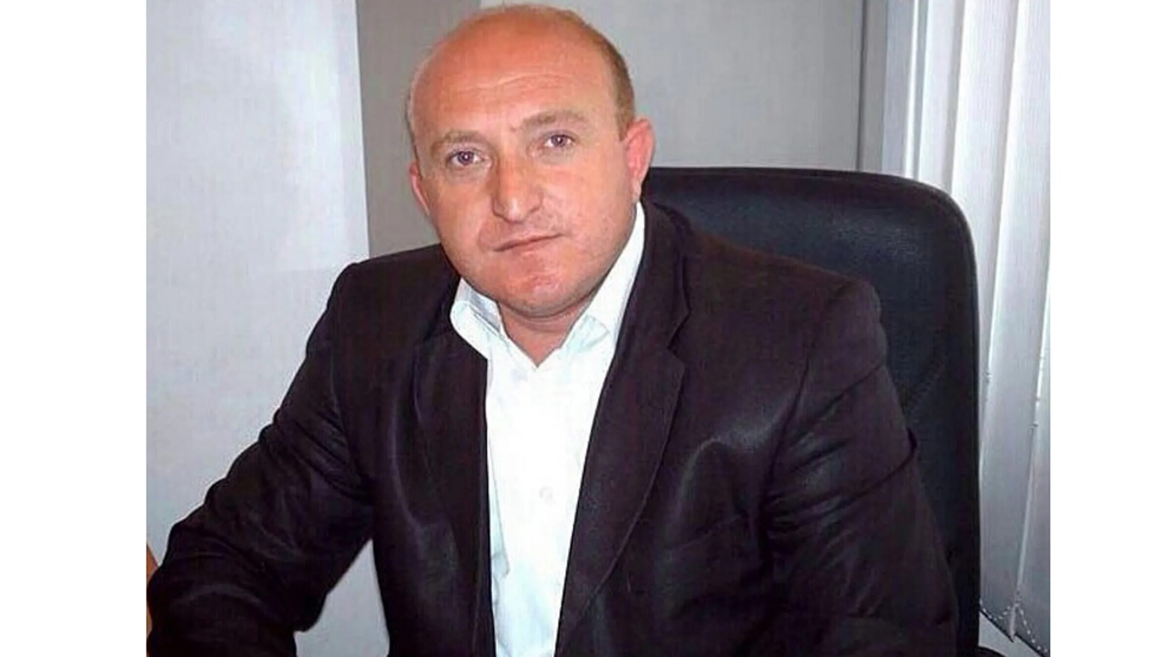 Гау издательский дом. Аюб джунаидов. Сейлмуханов муса магомедович поэт. Гау издательский дом. Портрет канта.