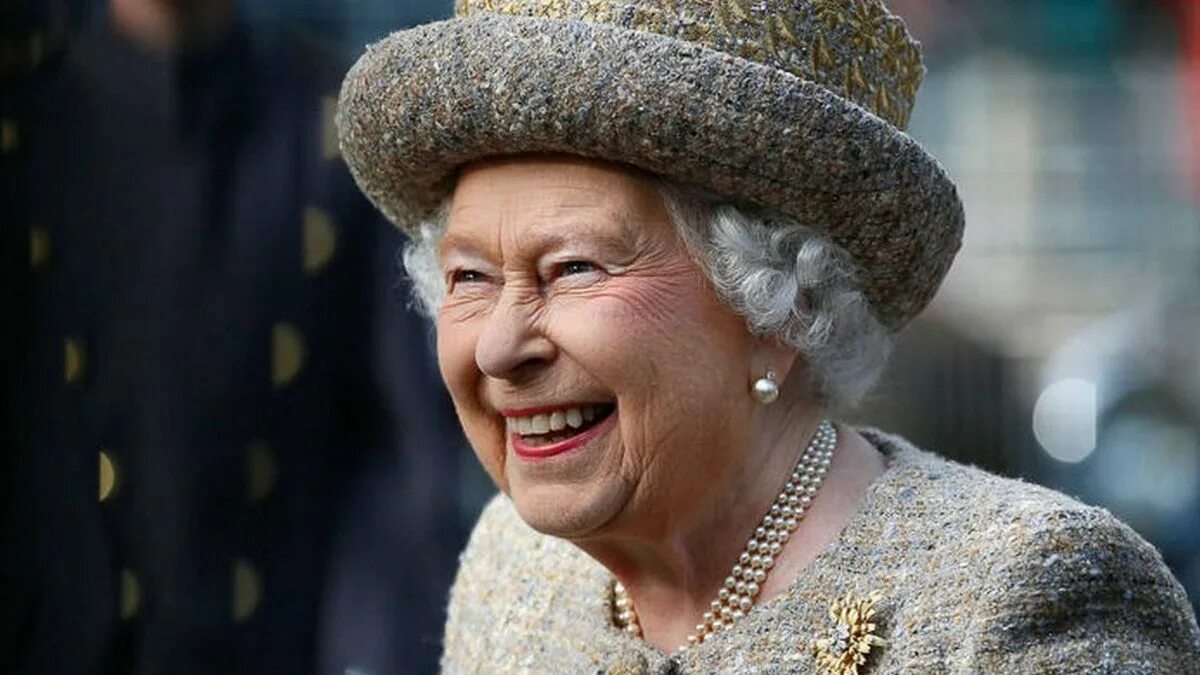 Королева елизавета ii. Королева елизавета 2. Букингемский дворец королева елизавета. Королева великобритании елизавета. Где есть королева.