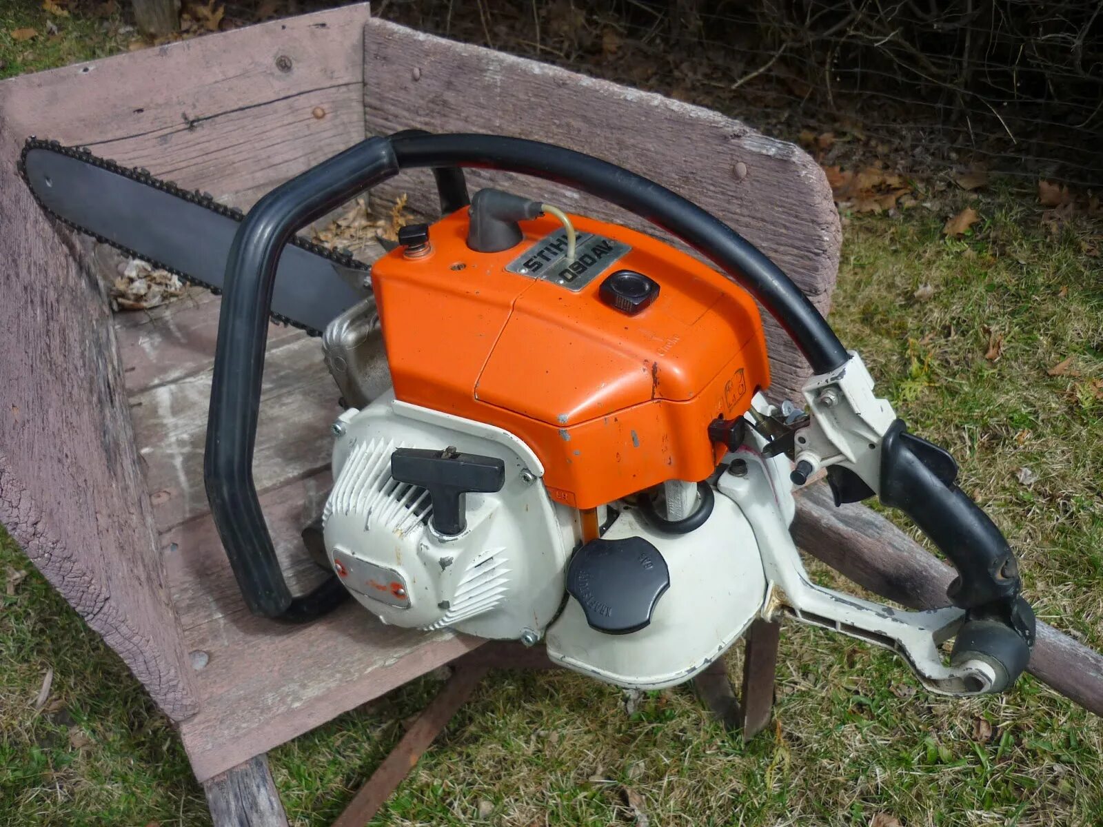 Stihl 090. Штиль 090 бензопила. Штиль мотопомпа штиль. Бензопила Stihl двухцилиндровая.