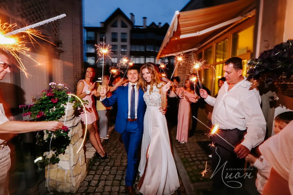 Красивые даты в 2024 году для свадьбы. Ресторан авив на рублевке. Свадьба ответ. Счастливые молодожены. Свадьба ответ.