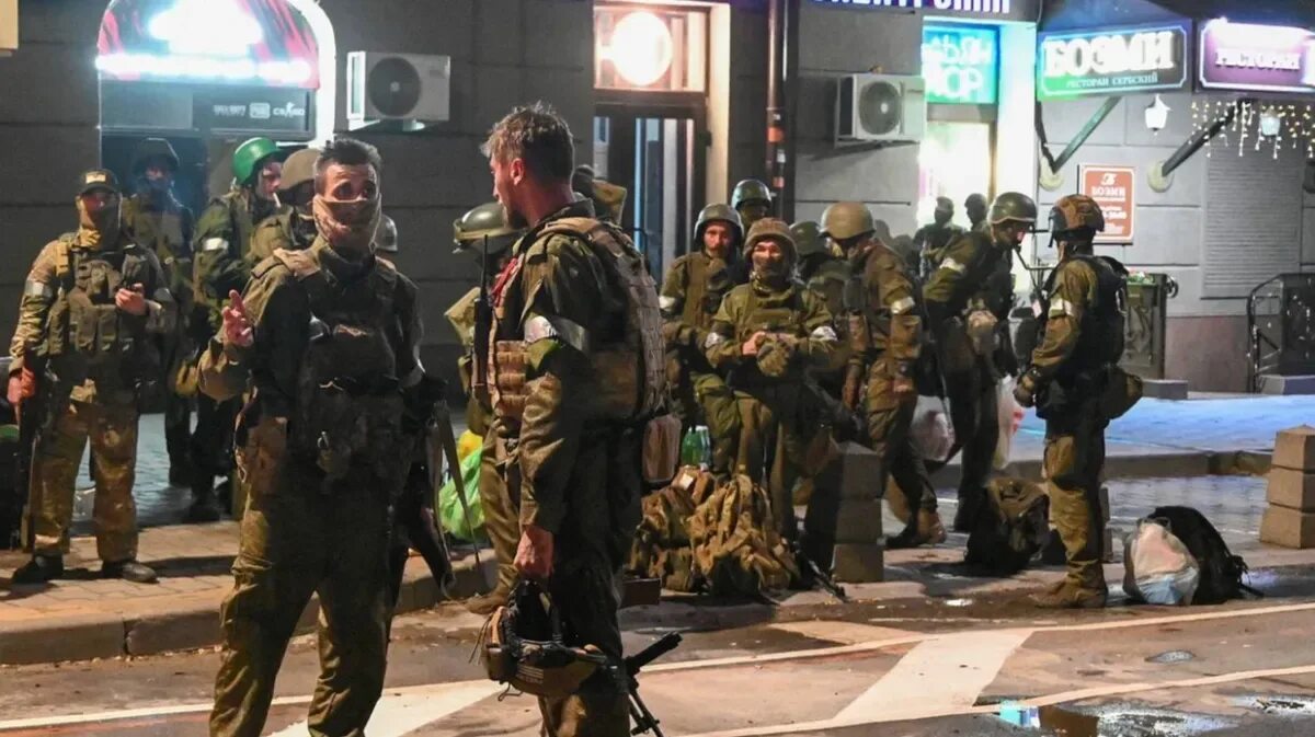 Семья бойца чвк вагнер. Семья бойца чвк вагнер. Линия обороны чвк вагнер. Семья бойца чвк вагнер. Семья бойца чвк вагнер.