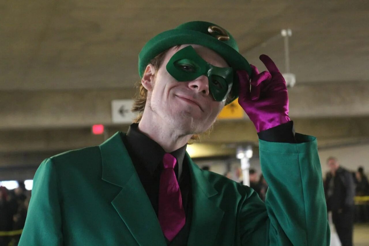 Загадочник Бэтмен. Загадочник Готэм. Риддлер Бэтмен. Риддлер DC. Riddler batman