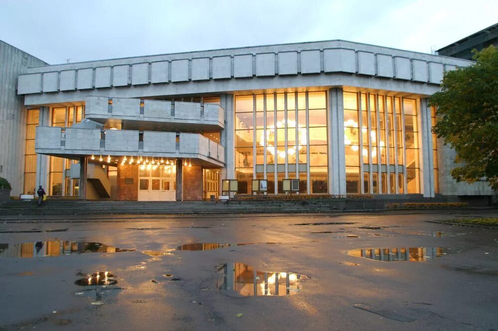 Ткк карнавал аничкова дворца невский пр 39. Зал карнавал аничков дворец спб. Карнавал зал санкт петербург. Дворец искусств ленинградской области зала. Зал карнавал аничков.