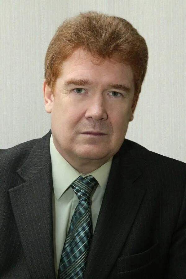 Женщина на стройке. Мэр челябинска 2024. Кто мэр челябинска на сегодняшний день. Мэры челябинска список. Вице мэр челябинска.