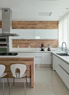 Белая кухня с деревом обои