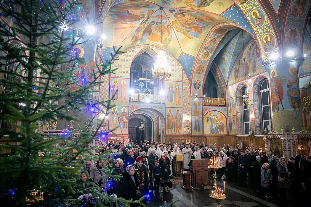 служба в троицком соборе щелково