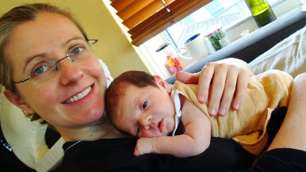 уставший ребенок. 28 неделя беременности фото. умный ребенок. умный родивший ребенок. ребенком считается любое лицо:.