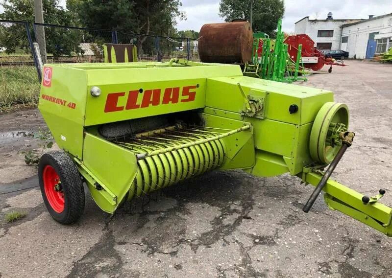 Пресс-подборщик CLAAS Markant 40. Пресс-подборщик CLAAS Markant 650. Пресс подборщик Клаас 385. Трактор CLAAS Сипма. Подборщик claas