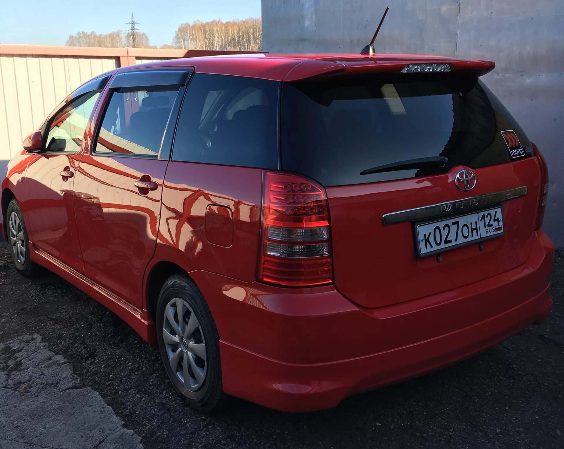 Купить виш новосибирск. Тойота Виш ae10. Toyota Wish 1. Тойота Виш 1.8 2003. Тойота Виш 10.